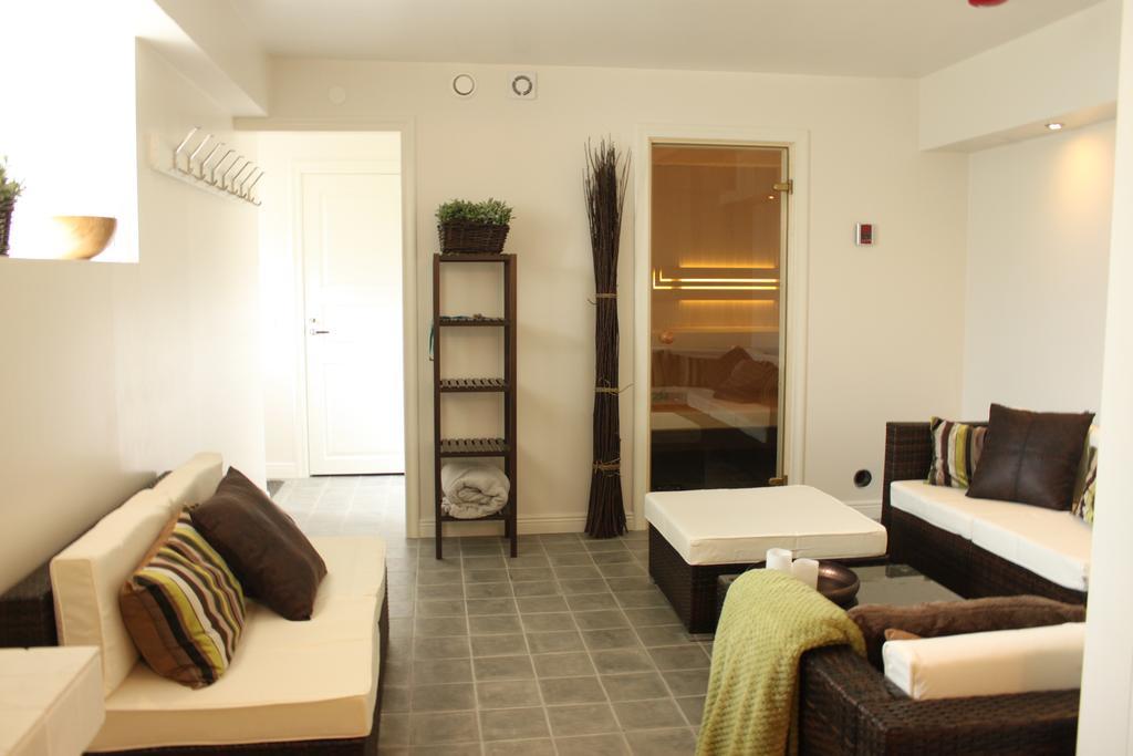 Guesthouse Eleven Hotel Arvika Zewnętrze zdjęcie