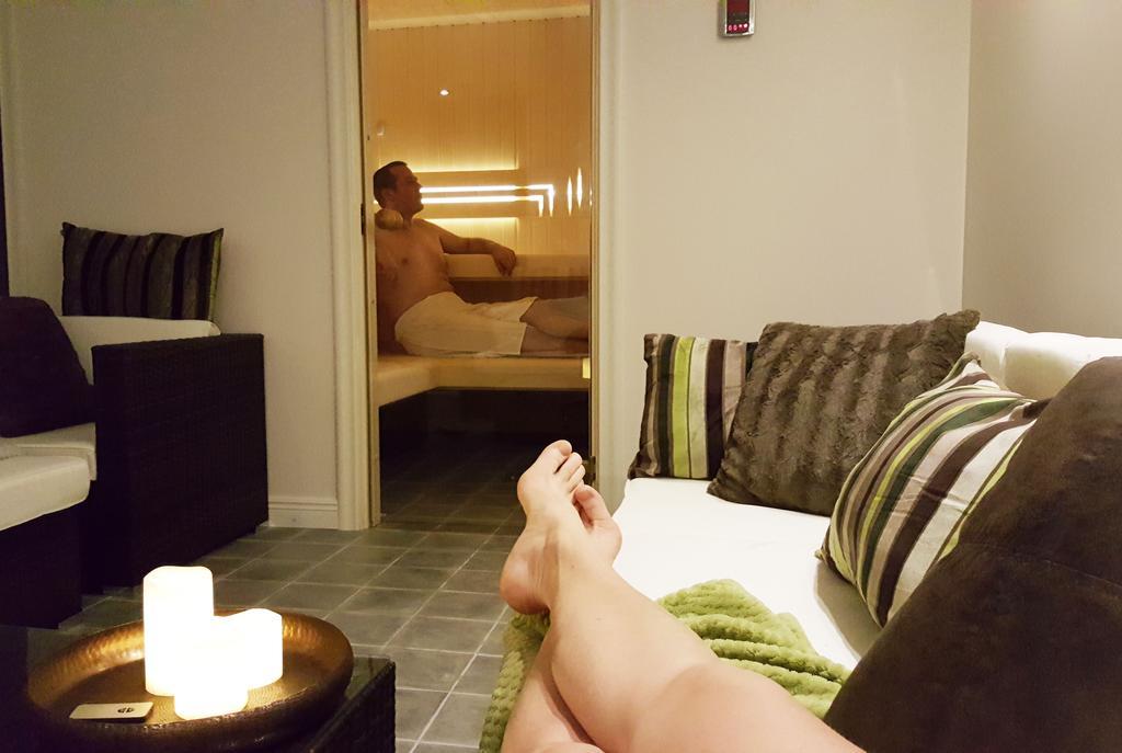 Guesthouse Eleven Hotel Arvika Zewnętrze zdjęcie
