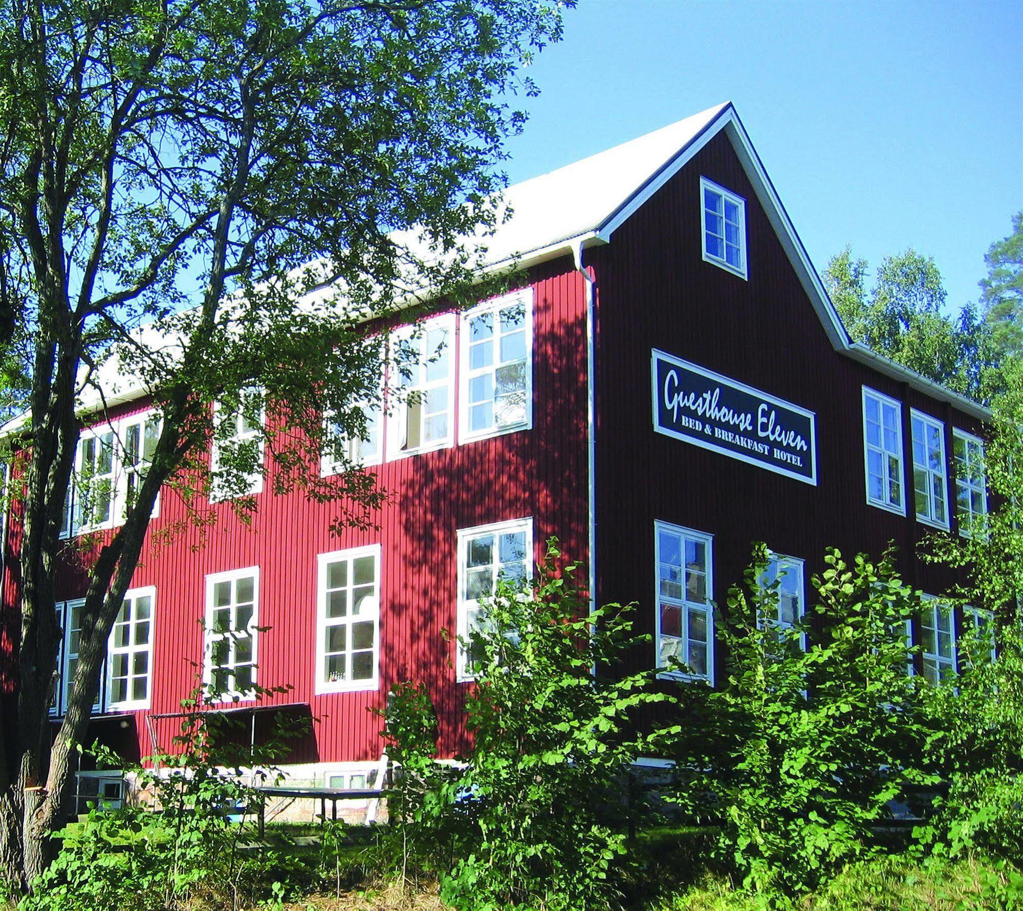 Guesthouse Eleven Hotel Arvika Zewnętrze zdjęcie