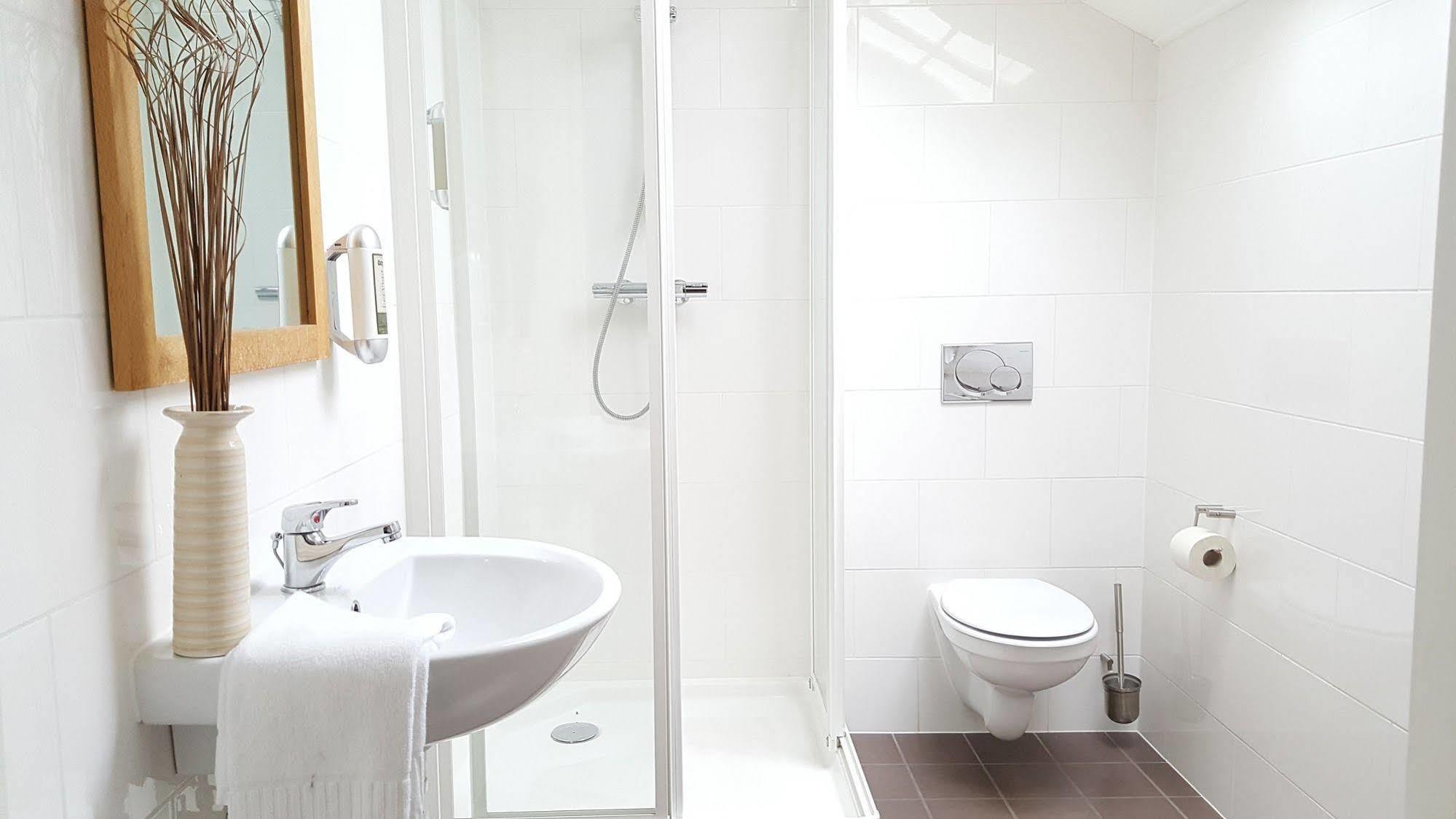Guesthouse Eleven Hotel Arvika Zewnętrze zdjęcie